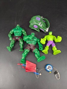 Hulk Action Figure Lot With Vehicle & Accessories