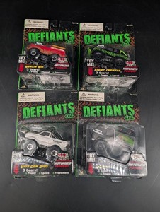 Defiants 4x4s Series 1 Motorized Truck Set (Lot of 4)