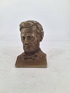 Abraham Lincoln Cast Metal Bust - Verona Mark