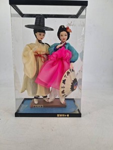 Korean Traditional Couple Doll Display Case