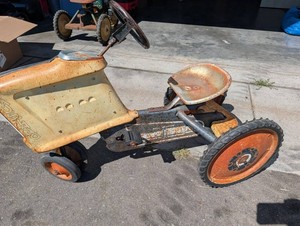 Vintage Murray Pedal Tractor
