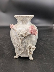 Thames Porcelain Floral Vase Raised Beaded Design