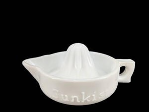 Sunkist Ceramic Citrus Juicer With Integrated Reamer
