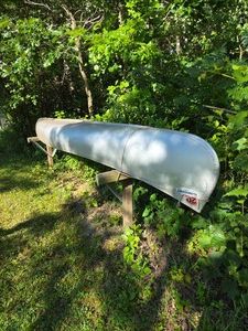17 Alumacraft Canoe