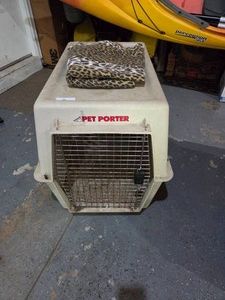 Large Plastic Dog Kennel