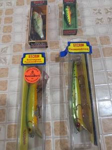 2-Rapala &amp 2-Thunderstick Lures
