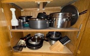 Lot of Assorted Cookware Bakeware Pots Pans Knife Block Kitchenware