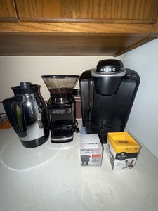 Keurig Coffee Maker Cuisinart Grinder Thermal Carafe Coffee Lot
