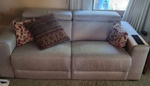 Modern Light Gray Upholstered 2-Seat Sofa w Adjustable Headrests
