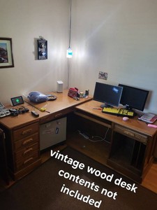 Vintage Oak Finish L-Shaped Computer Desk With Keyboard Tray