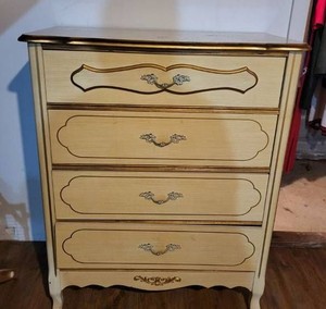 Vintage French Provincial 4 Drawer Chest Dresser Cream Gold Trim