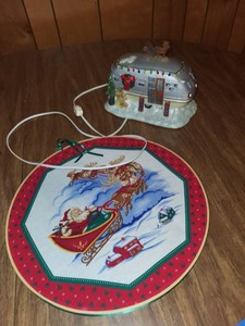 Roadside Christmas Lighted Camper and Santa Sleigh Wall Decor Set