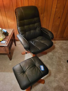 Black Recliner Chair and Ottoman Set Wood Base Upholstered