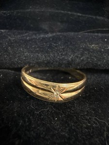 10K Gold Starburst Accent Band Ring Approx Size 9.25 2.4 Grams