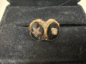 Vintage 10K Gold Fraternal Eastern Star & Masonic Onyx Ring