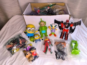 Box of miscellaneous ToysFigures