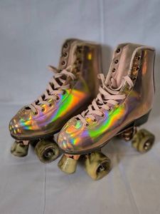 Foxy Skates-Rose gold Holographic-Size 9