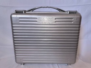 Suze Ormans Protection Portfoilo Hard Case