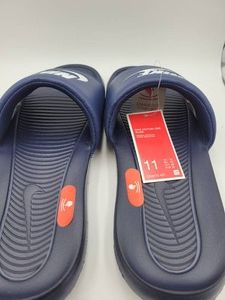 Nike Victori One Mens Midnight NavyWhite Slide Sandals Size 11 - New With Tags