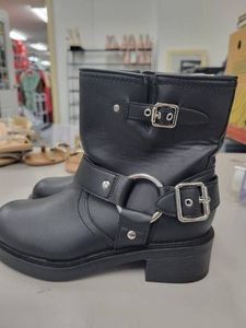 Womens Black Harness Ring Ankle Moto Boots Size 7 - New