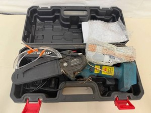 Used SeeSii Mini Chainsaw-Cordless 6 inch