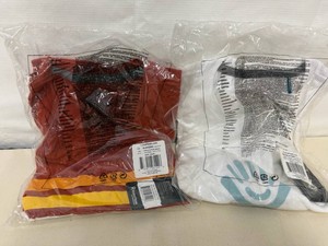 2x each Style Hydro Flask T-Shirts -Mens Medium