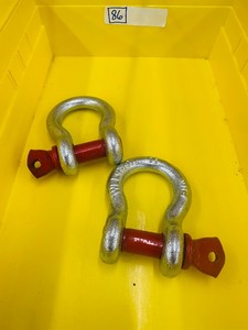 Lot of 2 - 34 (4.75 ton) SCREW PIN CLEVISES