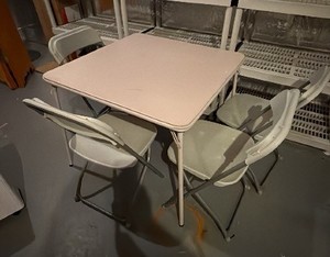 Samsonite cardtable and four folding chairs