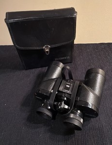Bushnell binoculars in the carrying case