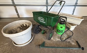 scot speedy Green 2000 fertilizer, spreader, spray, dock, container, dandelion picker, and some flower pots