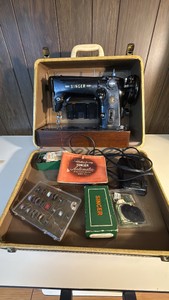 Singer 306K Sewing Machine in hard sided case