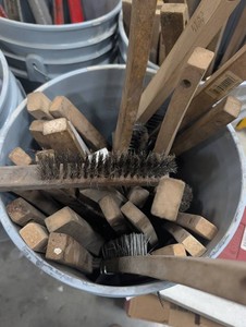 Assorted Wire Brush Set in Bucket