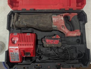 Milwaukee M18 Sawzall Reciprocating Saw Kit
