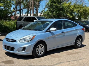 2014 HYUNDAI ACCENT GLS (NO RESERVE)