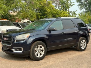 2015 GMC ACADIA SLE-2 2 Owner  3rd Row Seating (NO RESERVE)