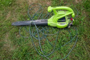 Greenworks Electric Leaf Blower
