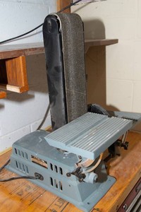 Delta Benchtop Belt Sander