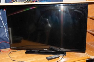 Sanyo 43 LED TV with Remote  Model FW43D25F