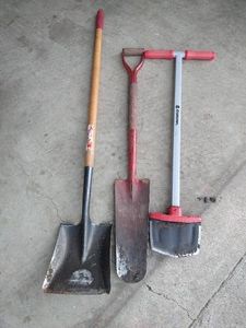 (2) Shovels & Edger