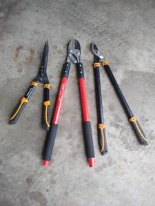 Hedge Shears & Branch Loppers