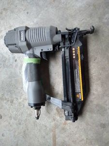 Numax 2-12 Straight Finish Nailer