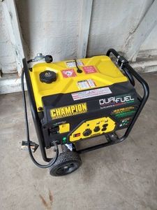 Awesome Champion Dual Fuel 43753500 Watt Generator