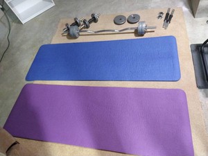 (2) Workout Pads & DumbbellBarbell Weights