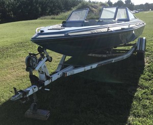 1983 Baha 18 4 Motorboat