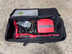 AMPROBE UNDERGROUND PIPE AND CABLE LOCATOR UNIT