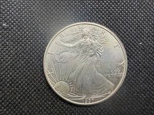 1997  Beautiful Uncirculated 1 Oz. Silver American Eagle