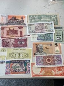 Foreign Currency Uncirculated