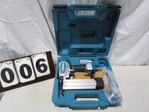 Makita Brad Nailer 18 Gauge