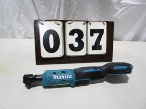 Makita 18V 38 Drive Impact Wrench -  tool only