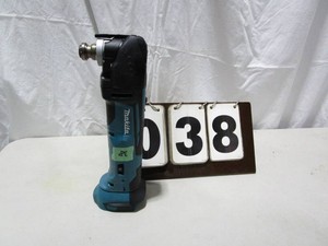 Makita 18V LXT Multi Tool - tool only
